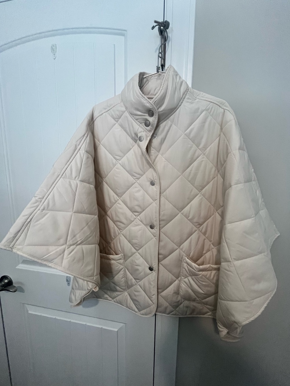 New Parasuco cream poncho